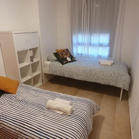 Gran Piso Cerca Centro Comercial Y Playa Θέουτα Εξωτερικό φωτογραφία
