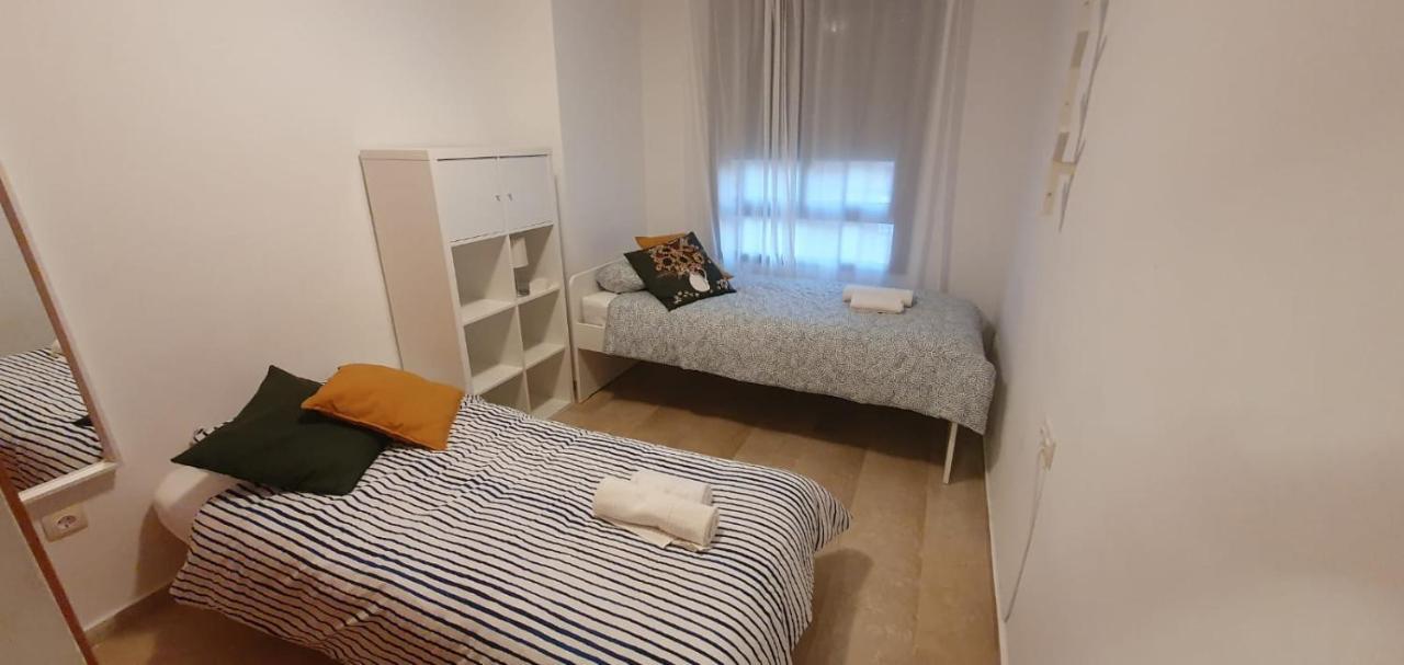 Gran Piso Cerca Centro Comercial Y Playa Θέουτα Εξωτερικό φωτογραφία
